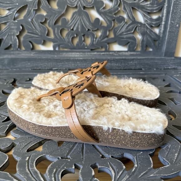 Tory Burch Miller Cloud Shearling Sandals Women’s 7.5 Tan Leather Logo Thong - Picture 6 of 10